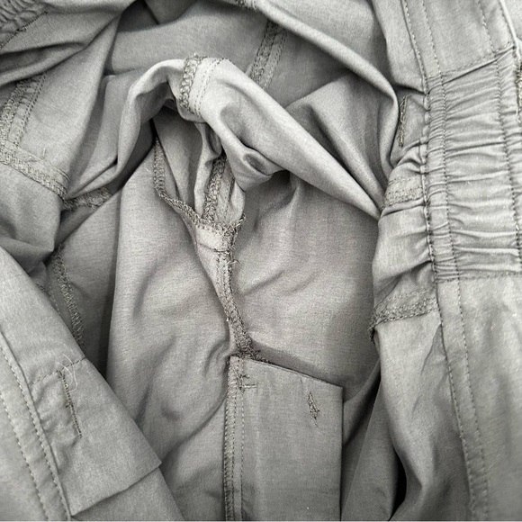 Magellans Pants Womens 10 Adventure Travel Convertible Nylon Roll-Tab Gray - Picture 7 of 16